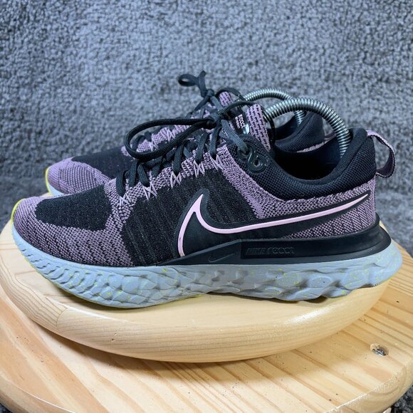 Nike Flyknit 2 React Infinity Running Shoe Womens Size 9 Black Purple Sneakers - Picture 1 of 7